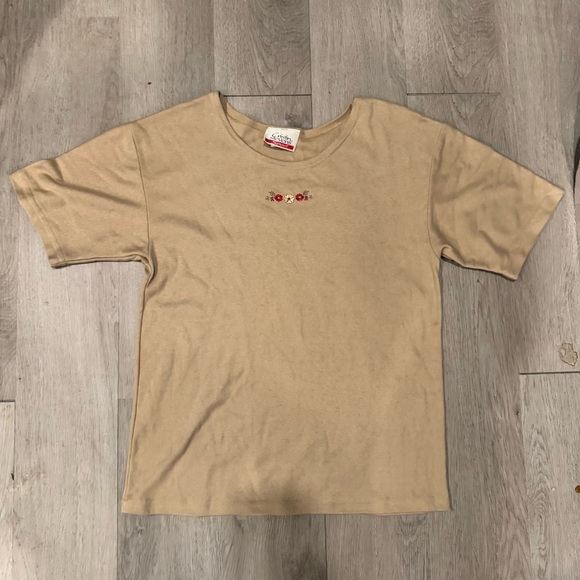 Cristin Stevens Tops - Cristin Steven’s Sport Women's Vintage Cotton T-shirt Tan w/Red Flowers Size Sm